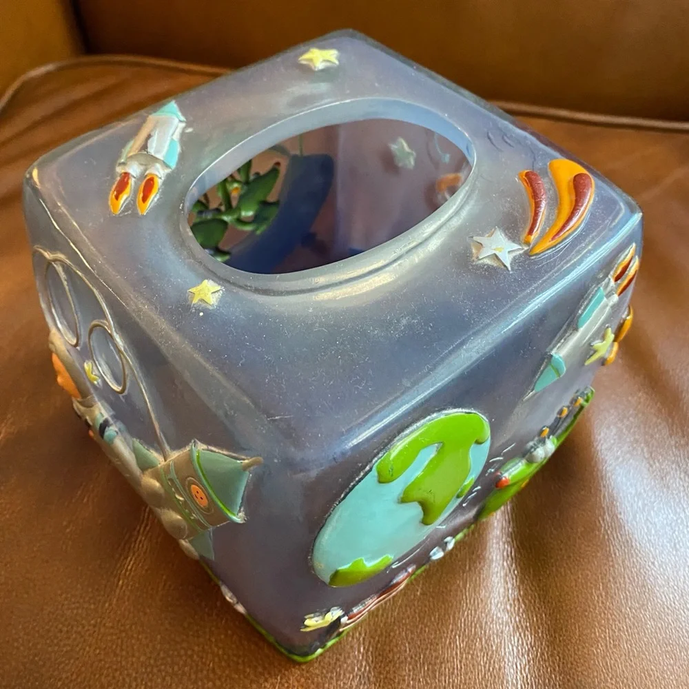 Kids’ Room Space~Planets~Astronaut Hard Plastic Tissue Box Cover‎